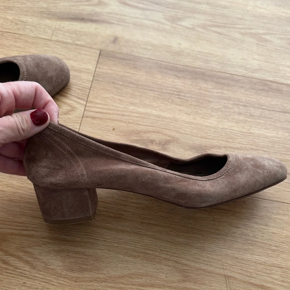 Theory Womens Tan Suede Leather Round Toe Block Heel Pumps Office Workwear Sz 38